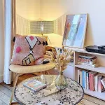 Cozy 1Br Near Montmartre & Sacre-Coeur